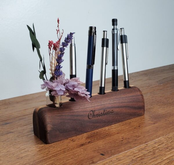 Pen holder